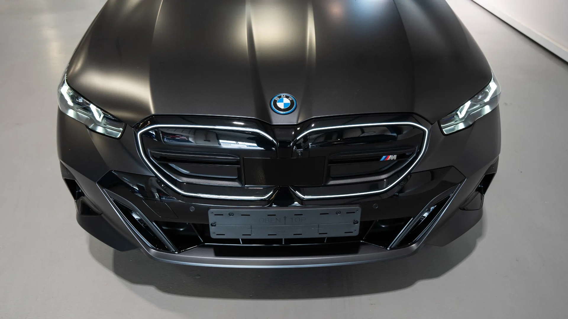 bmw-i5-m60-xdrive-32.webp